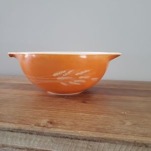 VNTG Autumn Harvest Pyrex Bowel